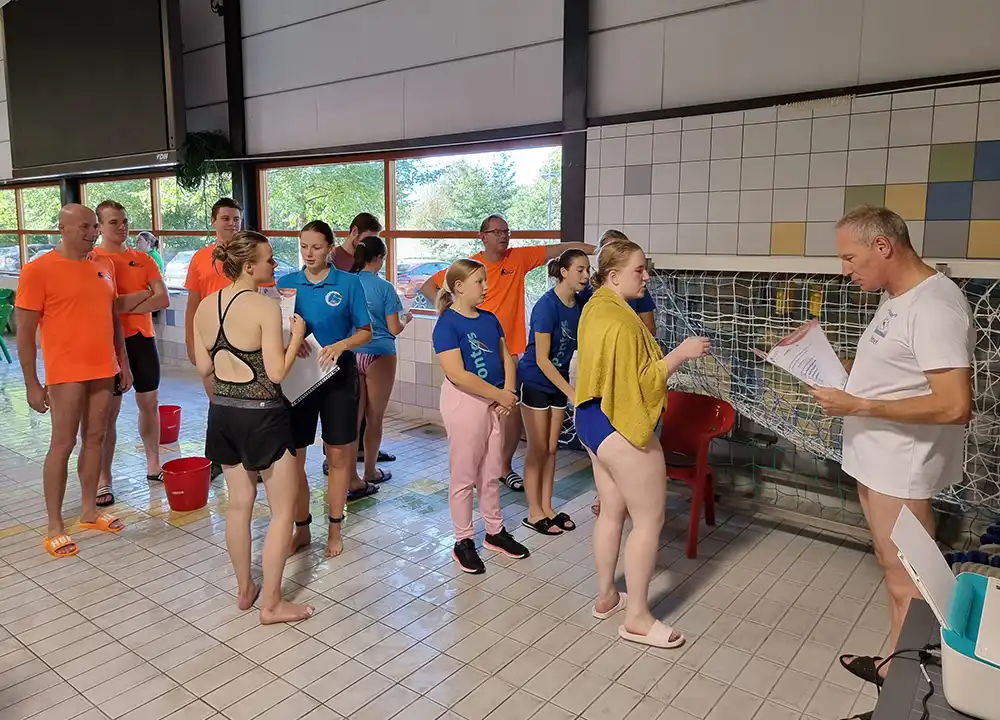 Uitdelen certificaten vinzwemmen