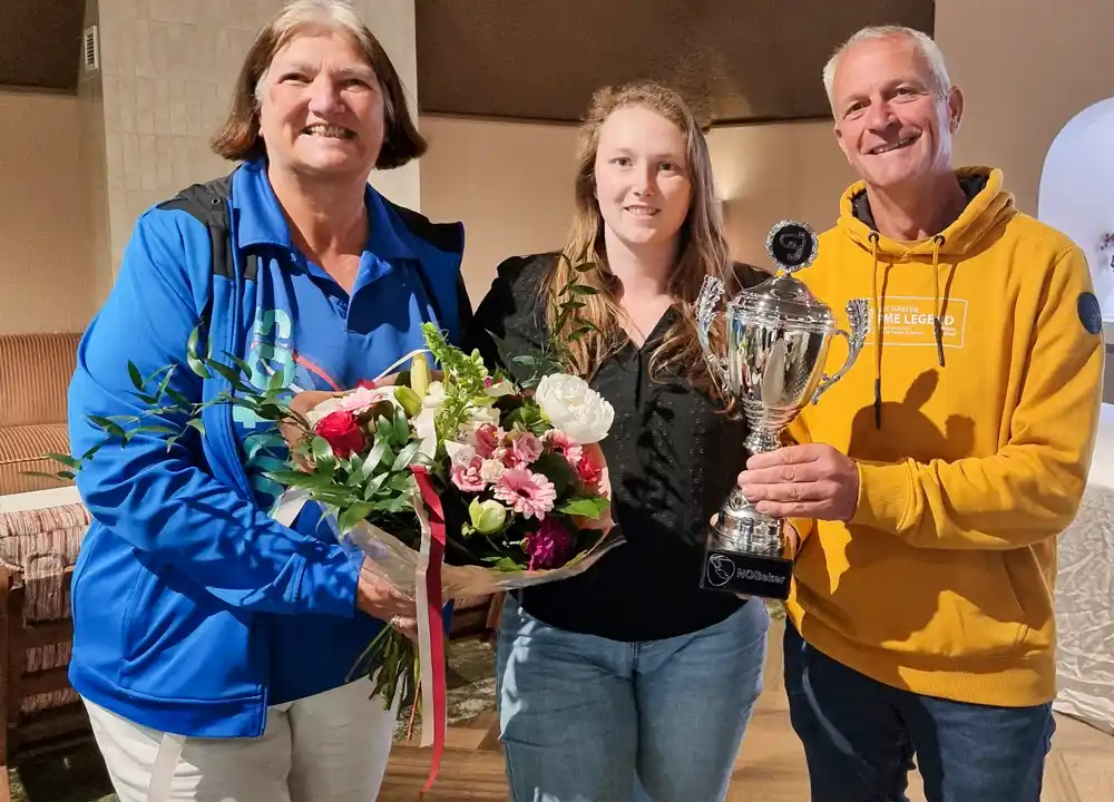 Pontos ontvangt N.O.Beker voor meeste jeugdleden